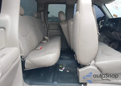 2004 Chevrolet Silverado 1500 Work Truck from USA, damaged, VIN 1GCEK19T14E148377